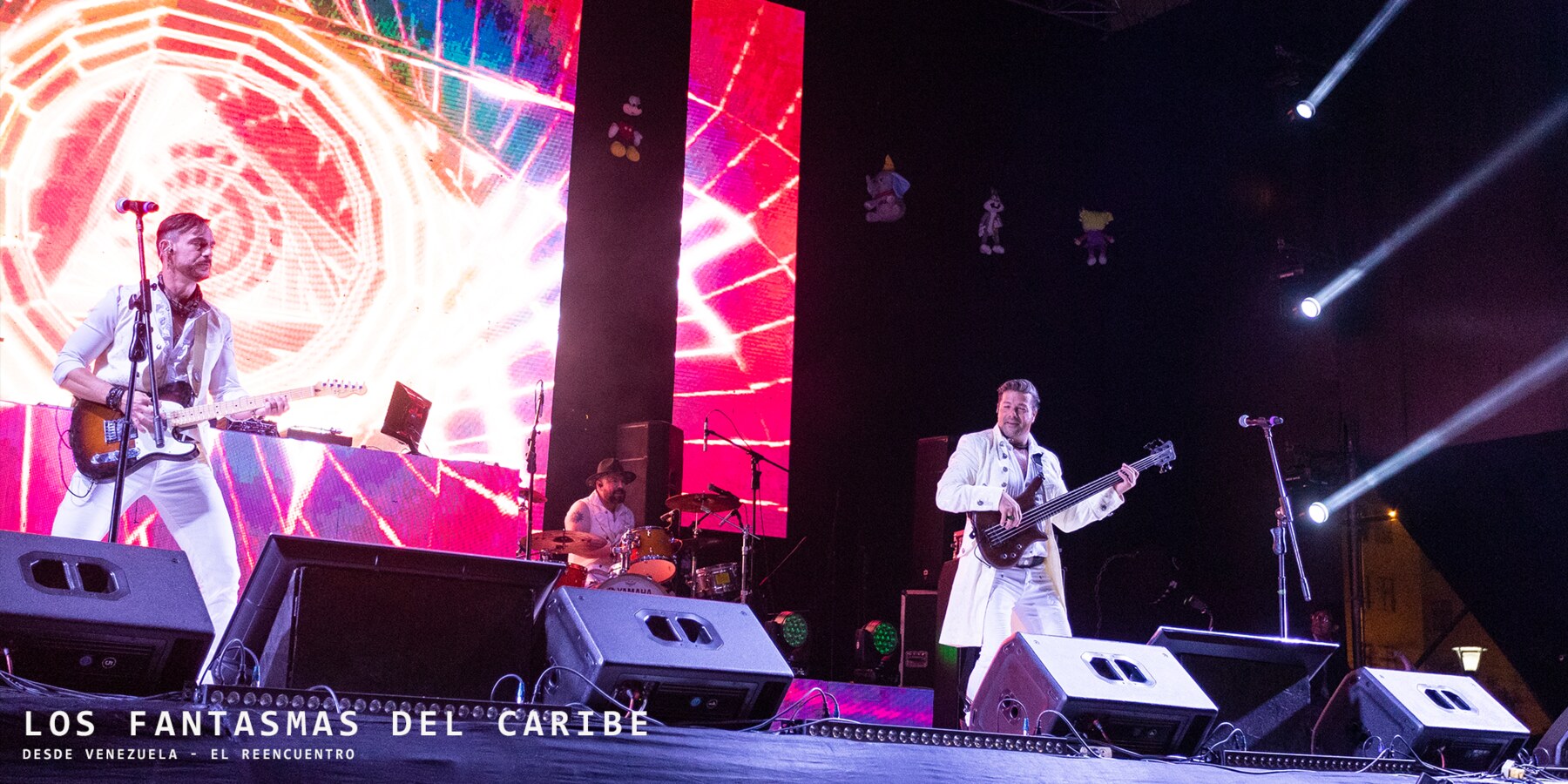 Presentación de LOS FANTASMAS DEL CARIBE en archivo de Super Tono Noventero